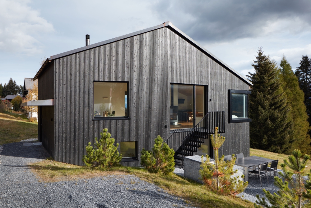 Einfamilienhaus, Brambrüesch, Graubünden Holzbau- und Fassaden-Arbeiten